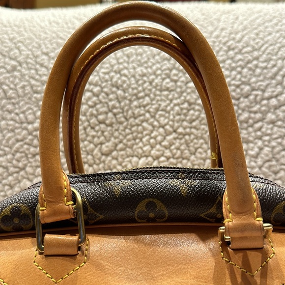 PRELOVED Louis Vuitton Deauville Monogram Bag XYC7HVB - Picture 5 of 9